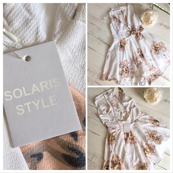 *CLEARANCE* Camile Ivory Floral Romper - Picture 4 of 8